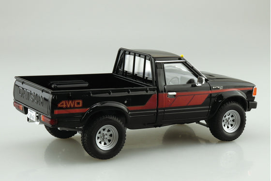 Aoshima 1/24 Datsun 720 Truck Lift Up Custom '82