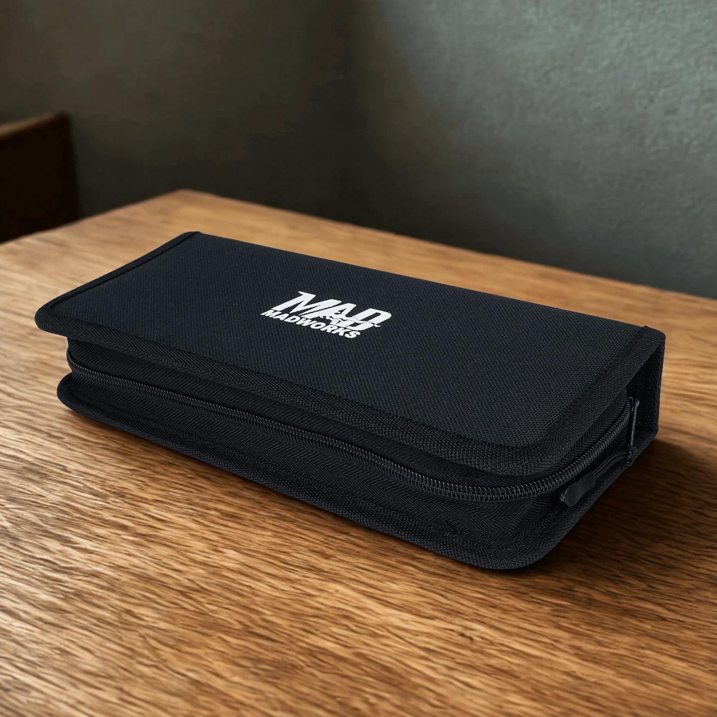 Madworks Foldable Paint Brush Pouch FB-001