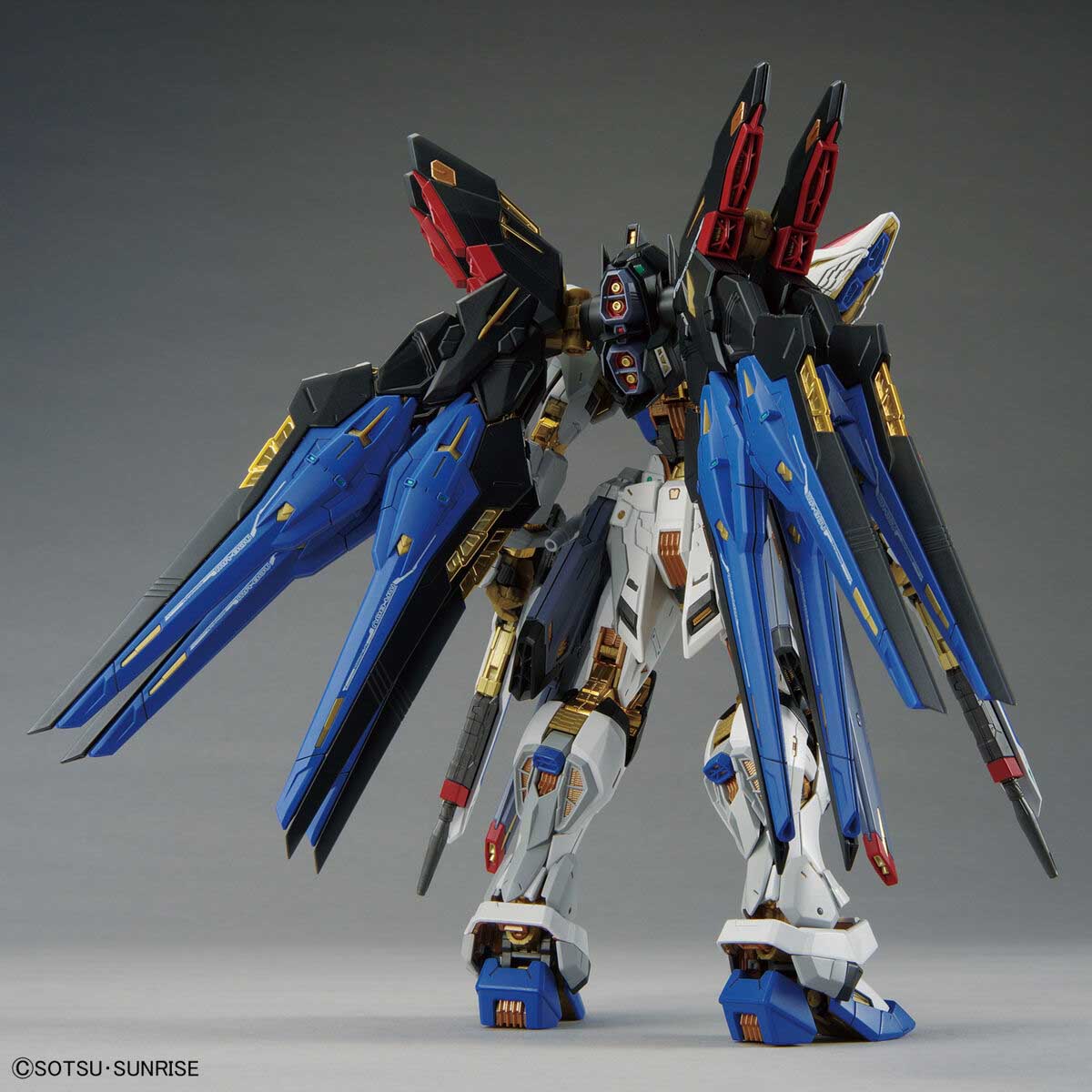 1/100 MGEX Strike Freedom