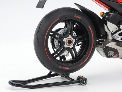 1/12 Ducati Superleggera V4