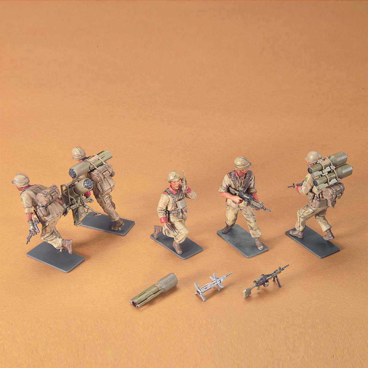 1/35 U.C. Hard Graph E.F.G.F. Anti MS Squad Set