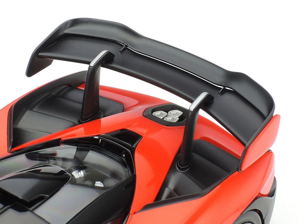 1/24 McLaren Senna