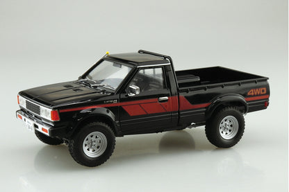 Aoshima 1/24 Datsun 720 Truck Lift Up Custom '82