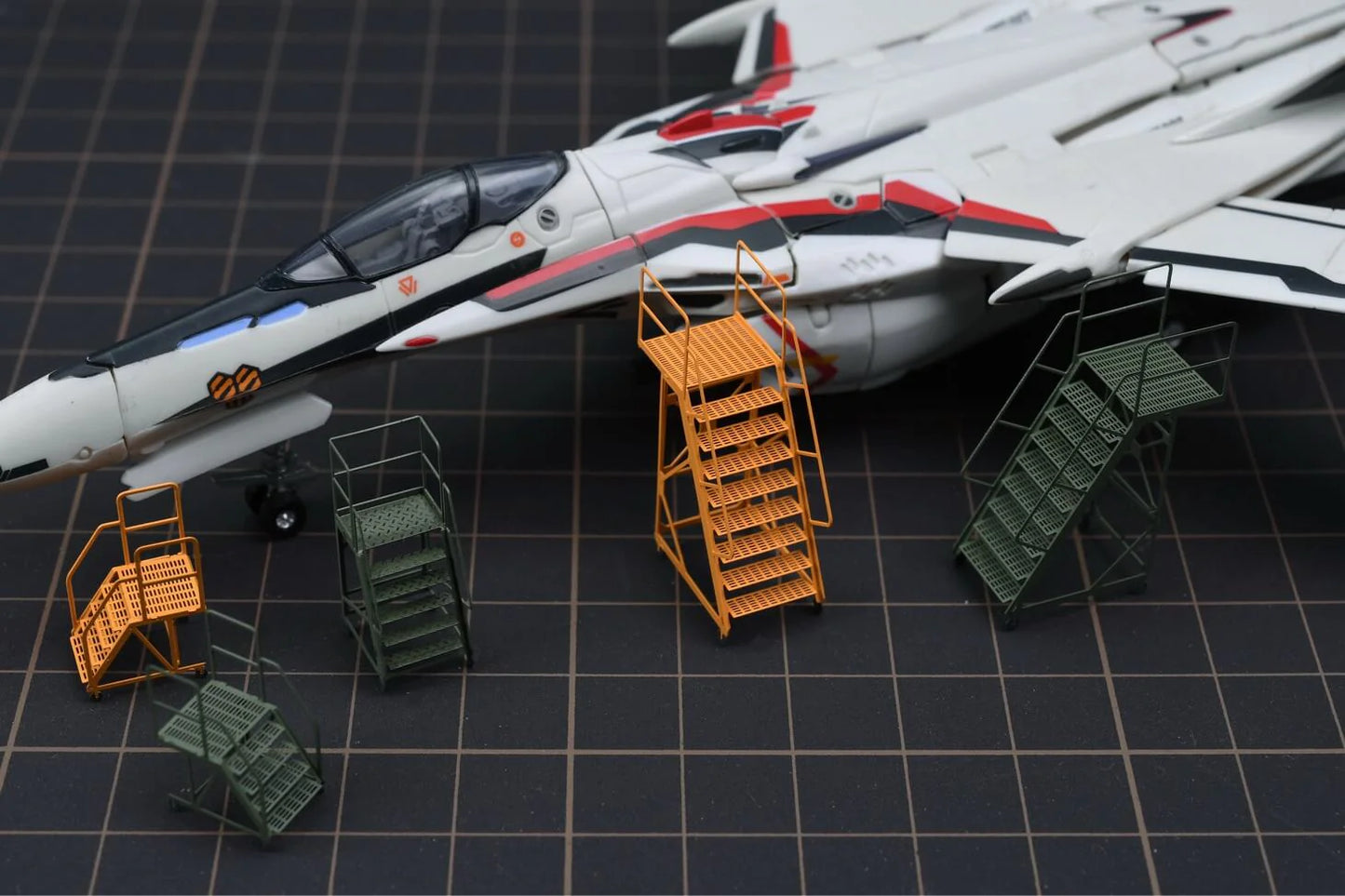 Madworks 1/100 Maintenance Ladder 2 MT-27