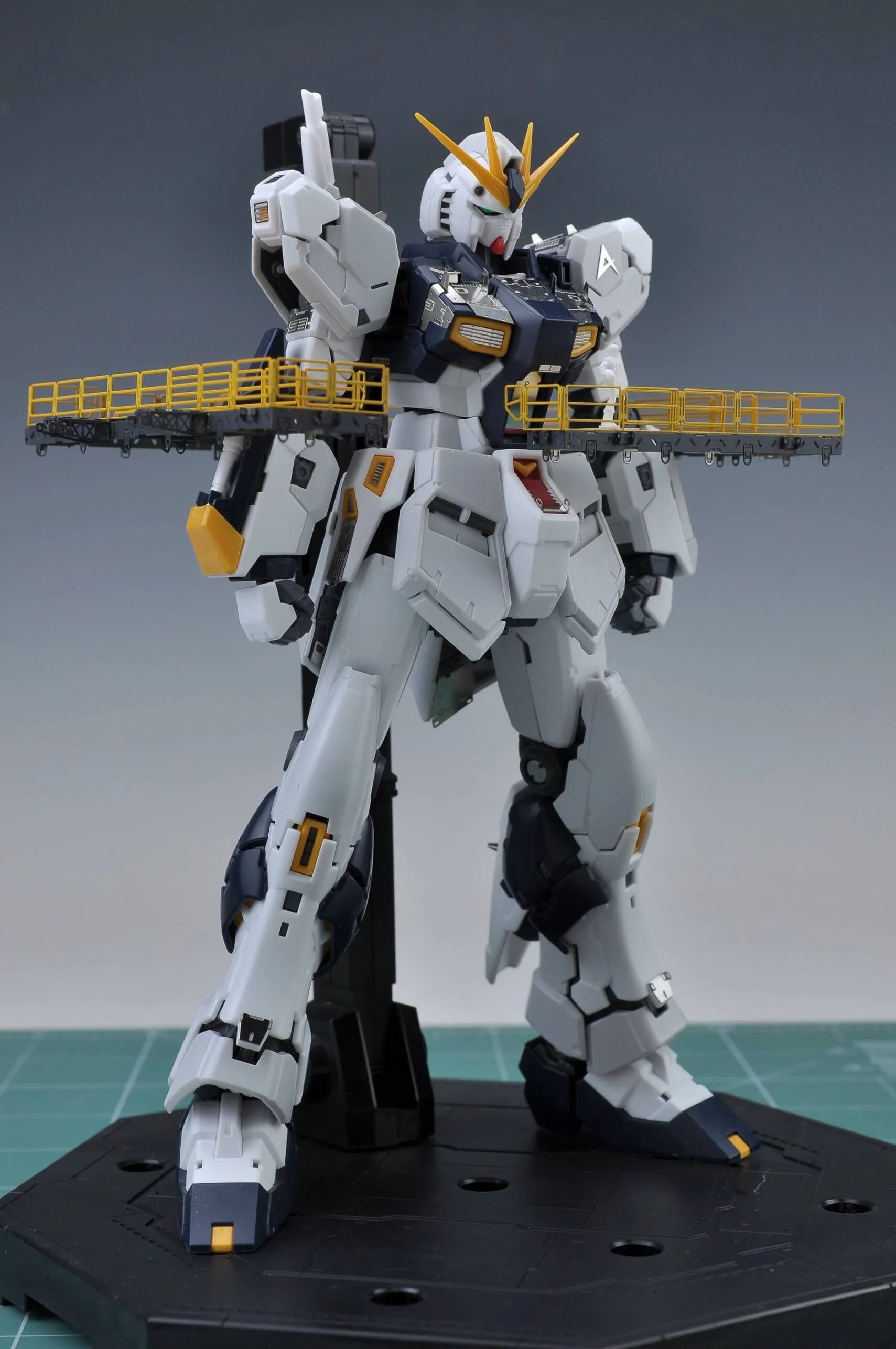 Madworks AW9 Detail-Up Parts for 1/144 RG RX-93 Nu Gundam S03