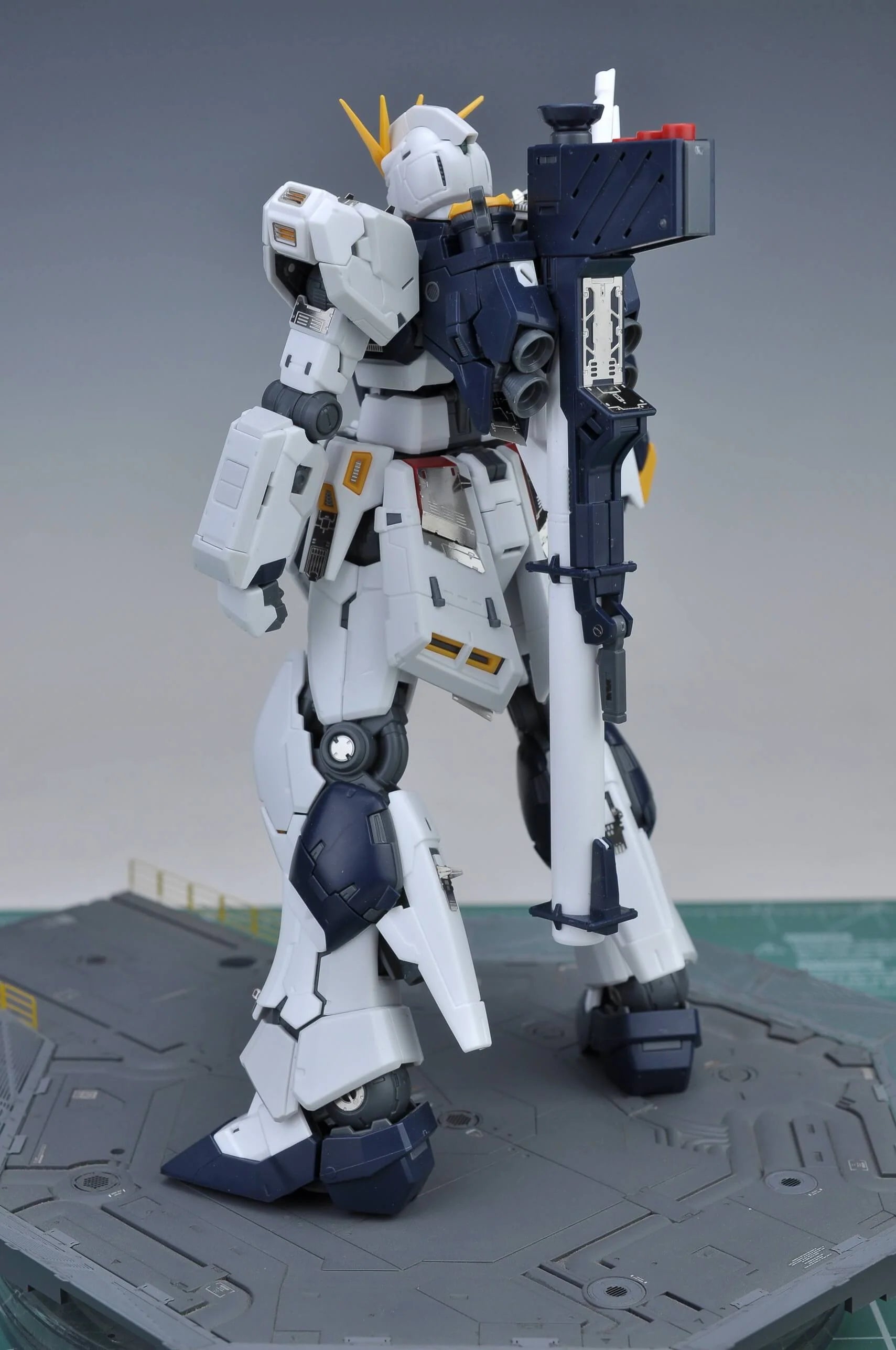 Madworks AW9 Detail-Up Parts for 1/144 RG RX-93 Nu Gundam S03