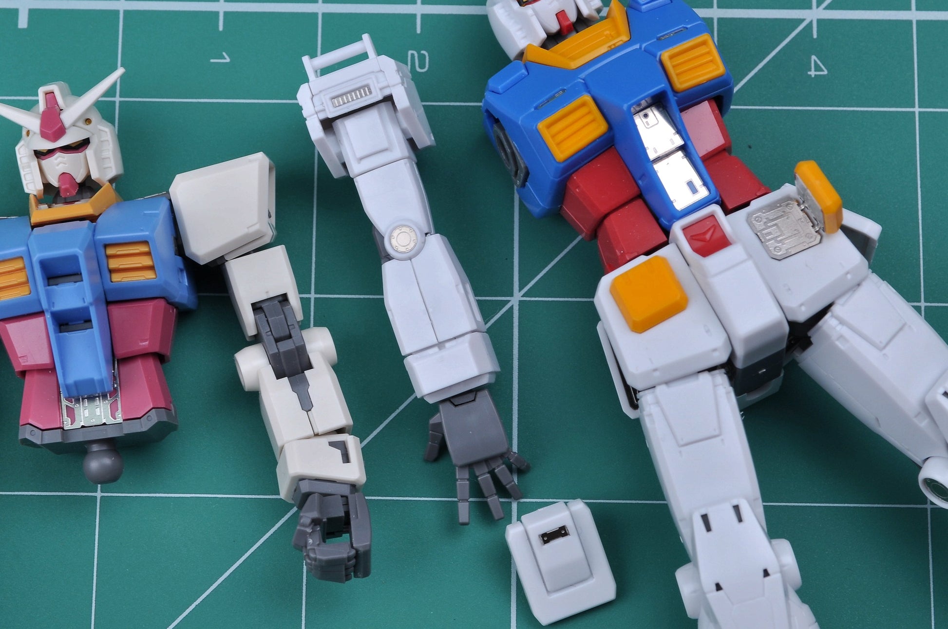 Madworks AW9 Etching Parts for HG RX-78-2 GTO / Beyong Global VER. S19