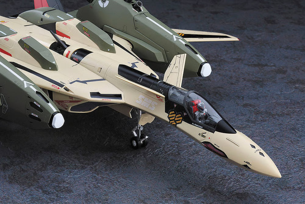 Hasegawa 1/72 MACROSS FRONTIER - VF-19EF/A Isamu Special