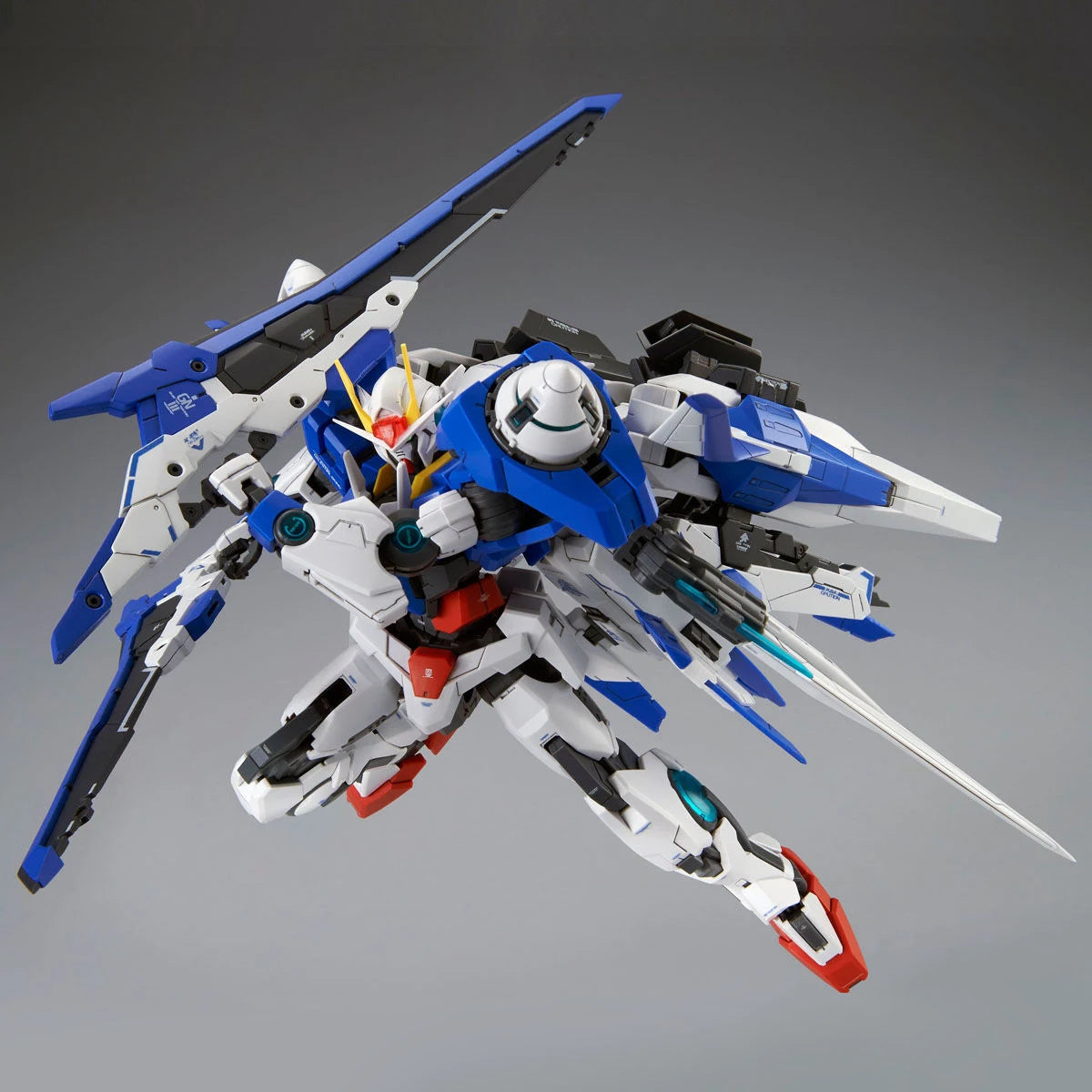 MG 1/100 00 XN Raiser (P Bandai)